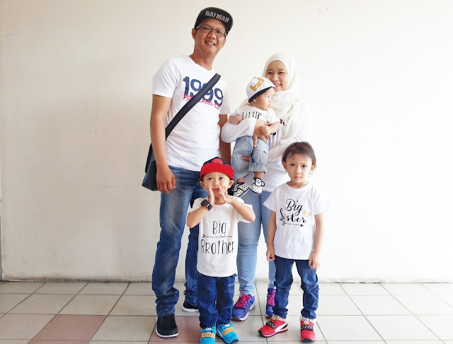 BAJU PUTIH SEDONDON SATU FAMILY, WARNA BERANI BAJU PUTIH SEDONDON SATU FAMILY, WARNA BERANI