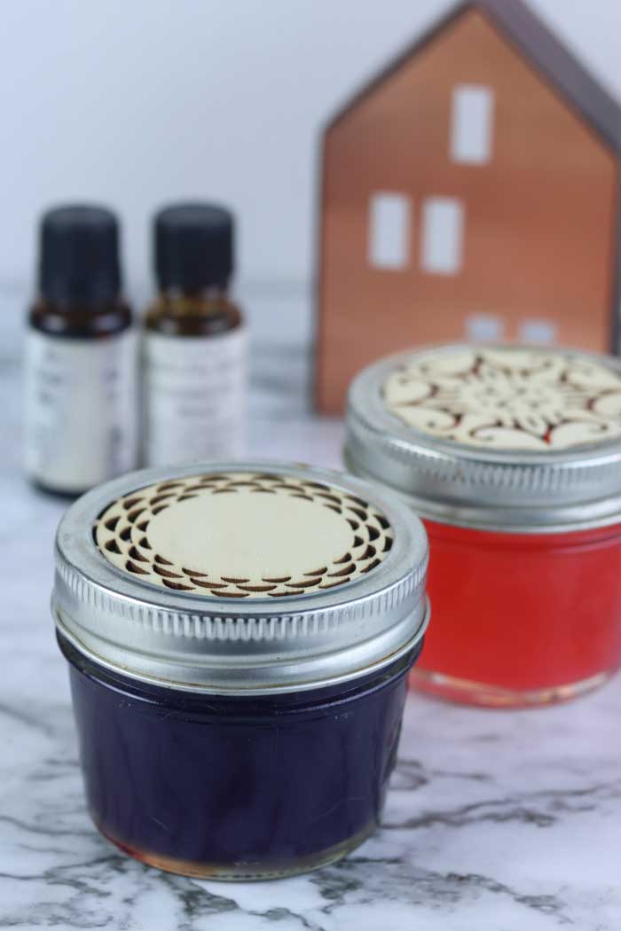 This air freshener diy is made with essential oils.  Gel natural air freshener are easy to make at home.  This homemade air freshener is perfect for the bath, bedroom, or even a car.  If you need air freshener ideas, check out this natural air freshener diy.  Make your own air freshener with essential oils.  #airfreshener #natural #essentialoils