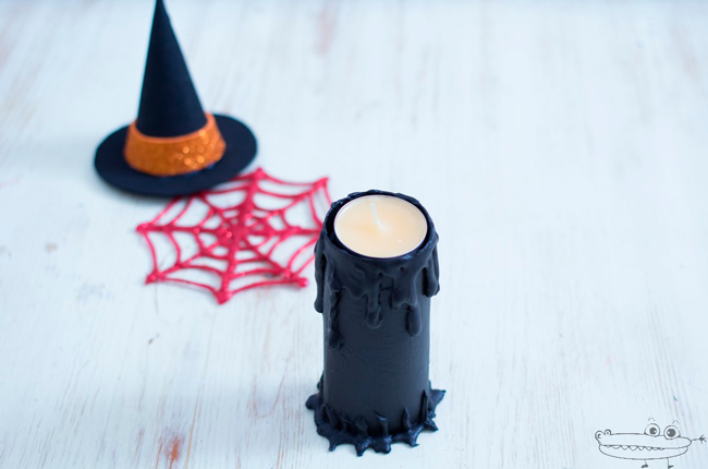 Especial Halloween: candelabro hecho con un tubo de cartón reciclado