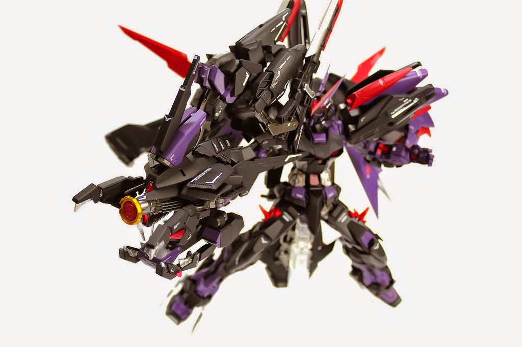 Gundam Family MG 1/100 Gundam Astray Violent Geist Custom Build