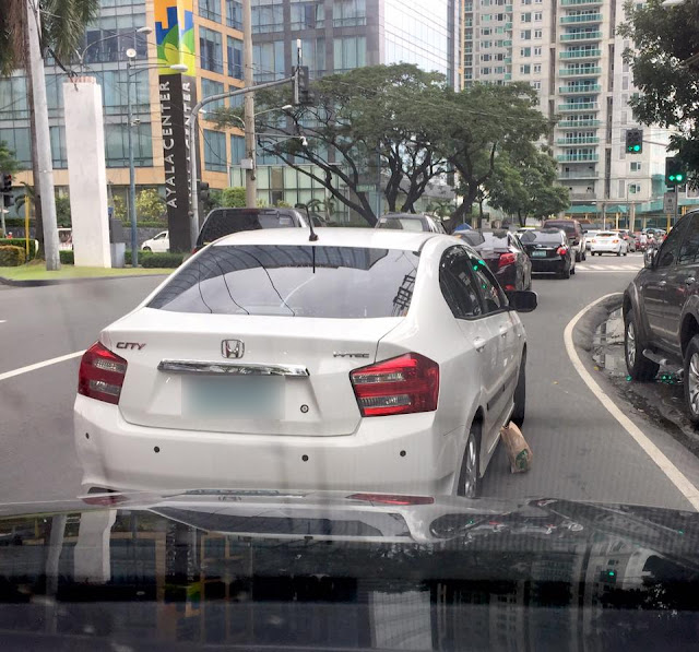 Spotted: Indecent Woman Inside Car Caught Throwing Out Her Starbucks Brown Bag by the Roadside! So Disgusting! Spotted: Indecent Woman Inside Car Caught Throwing Out Her Starbucks Brown Bag by the Roadside! So Disgusting!