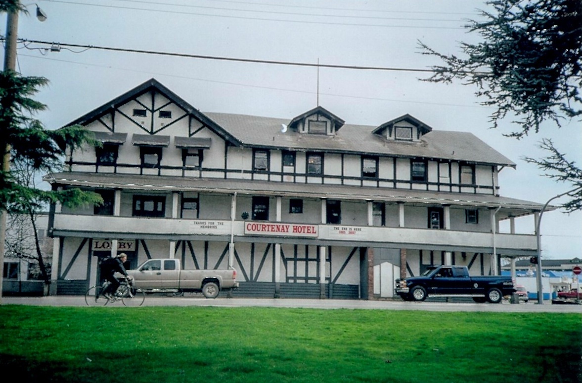 The Comox Valley A Pictorial View City of Courtenay Do You Remember