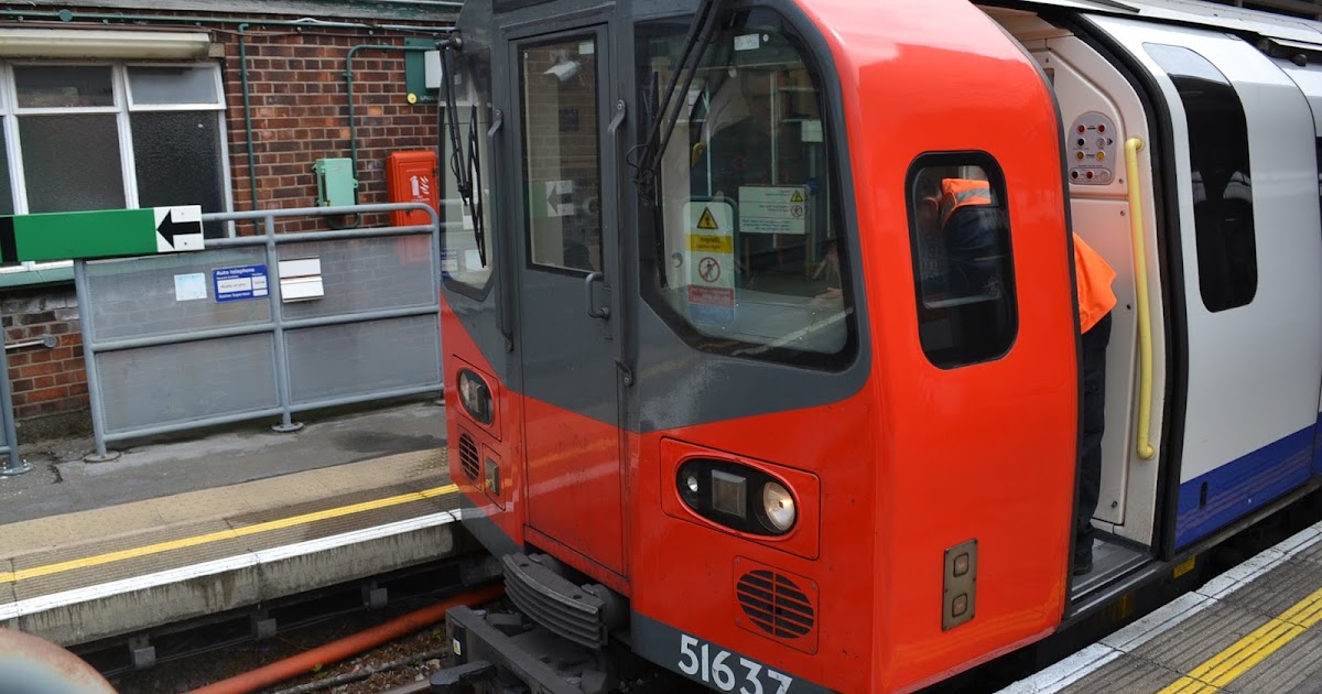The Railway Photo Blog Northern Line (2) Golders Green