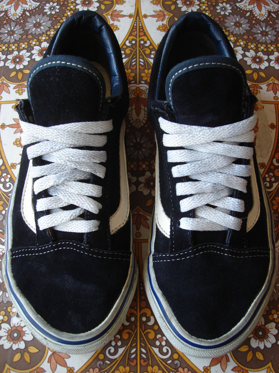 theothersideofthepillow: vintage VANS solid navy suede OLD SKOOL style #36 MADE IN USA off the