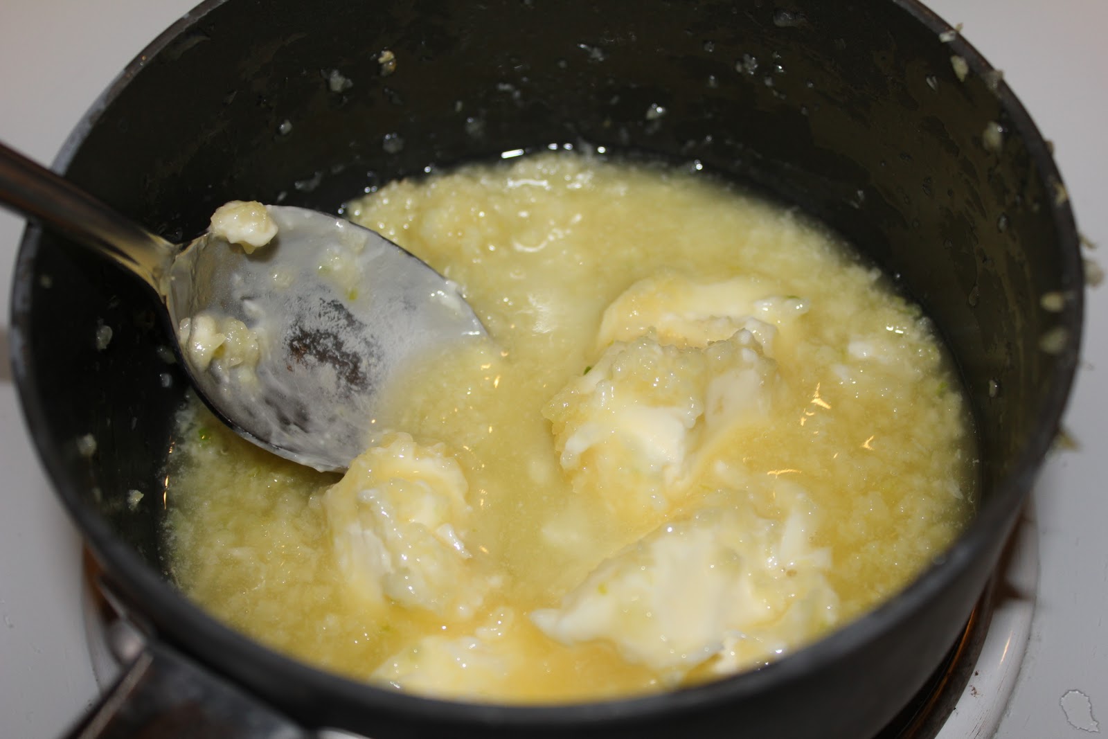 Hoodwinked in Houston Easy Garlic Knots