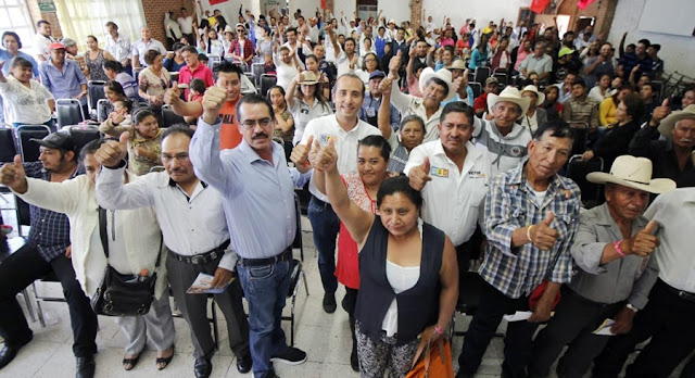Refrenda Mario Riestra apoyos al campo en San Martín Texmelucan