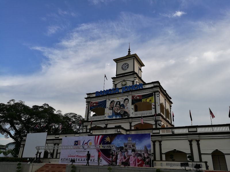 Dataran Tanjung Emas, Muar