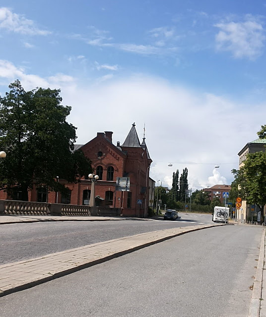 « Все для піщоходів. »