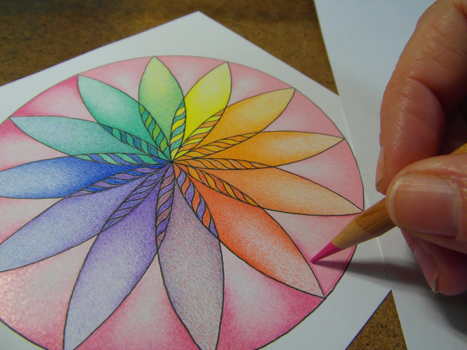 Mandala Atelier: Inspiratie Workshop #5: Kleurenlotus