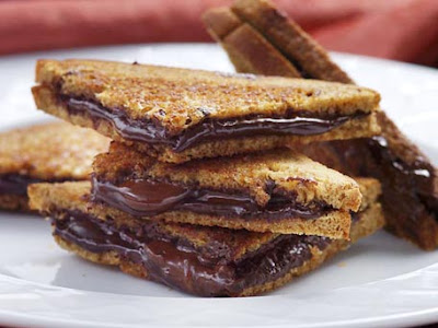 How to make Grilled Chocolate and Cheese Sandwich
