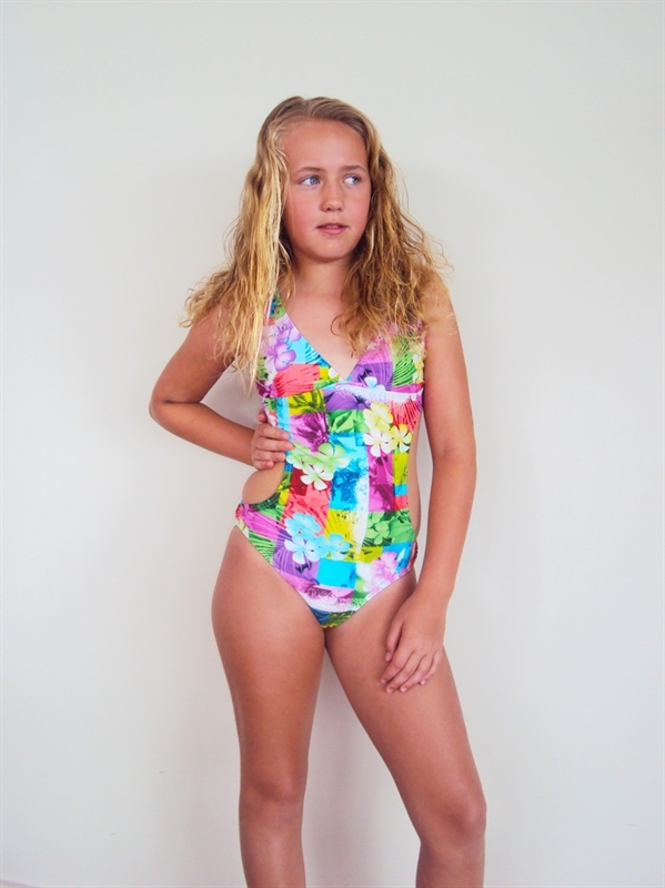 juniors swimwear 2019