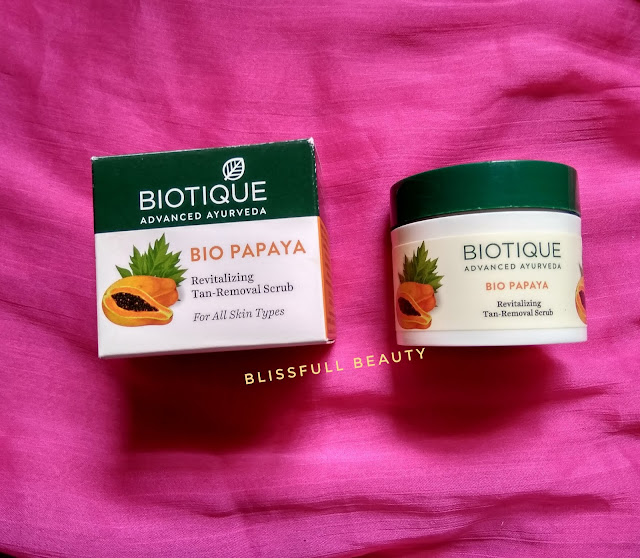 Biotique Bio Papaya Revitalizing Tan Removal Scrub Review