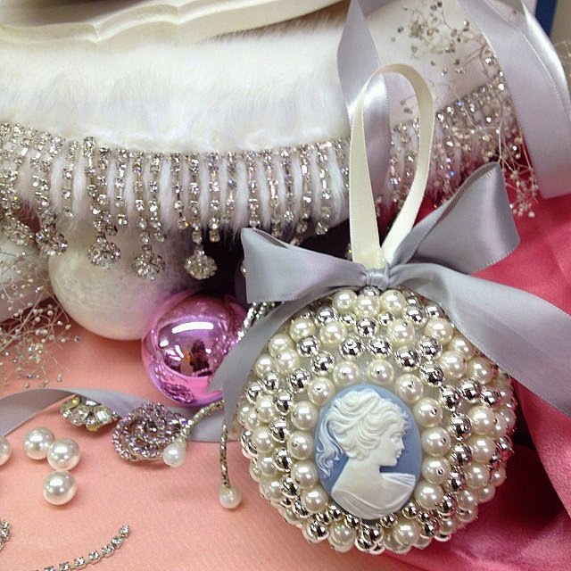 34 Creative DIY Christmas Ornaments - Handy DIY