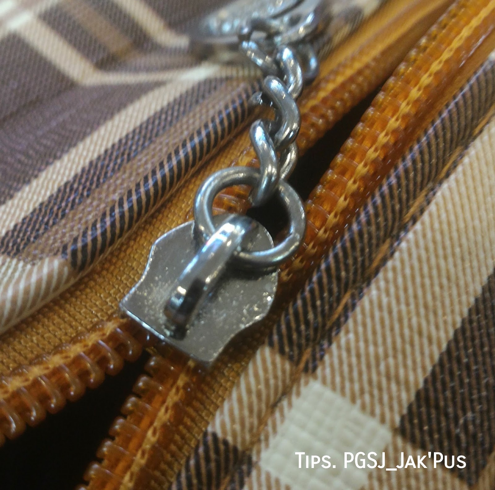 Mengatasi Resleting Lost Alias Tidak Bisa Tertutup dengan