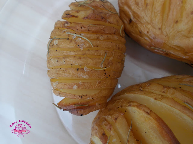 Patatas hasselback al horno (receta vegana)