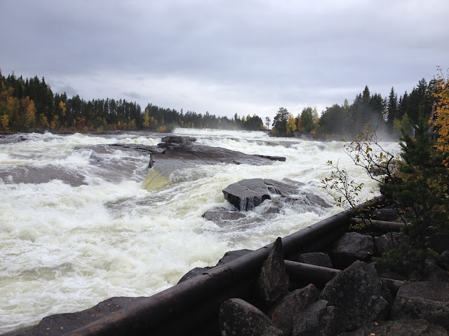 พักร่างที่ Storforsen