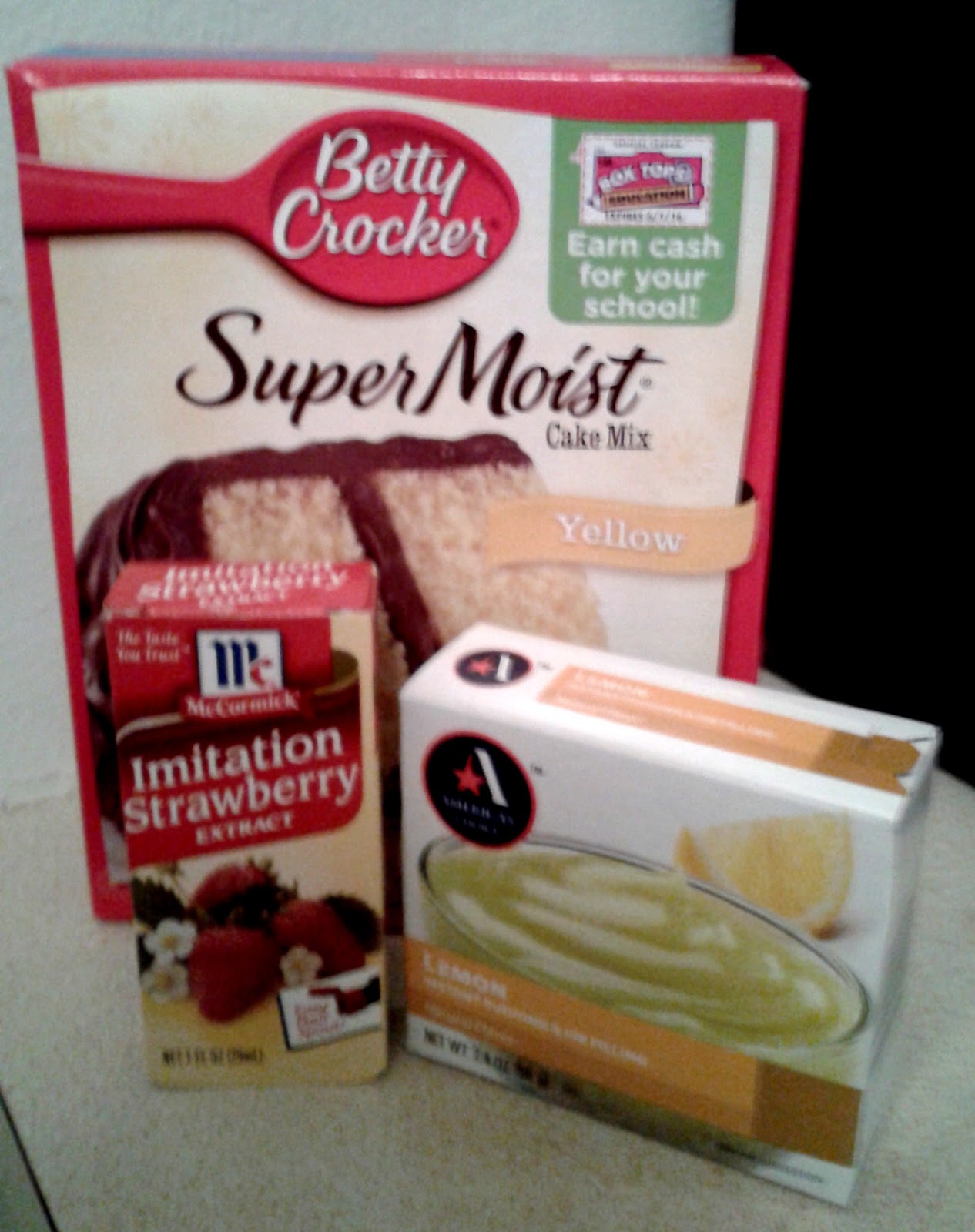 The Baking Chemist Strawberry Lemonade Cupcakes