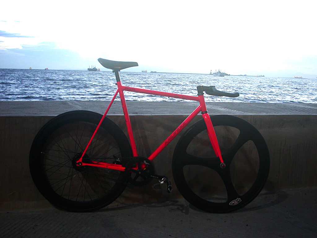 where can i get my tire fixed on a sunday