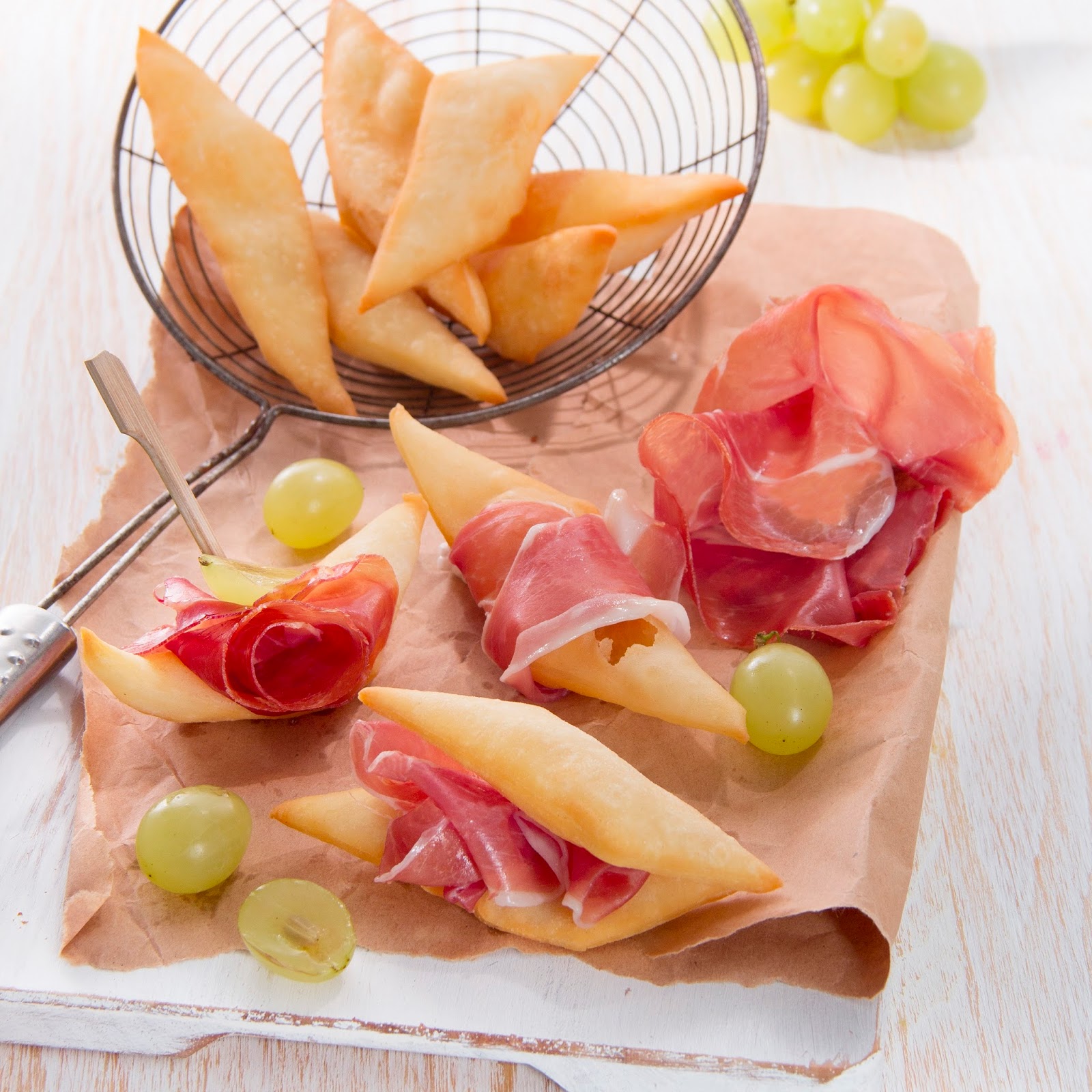 Parma Ham and Grapes with Fried Dough