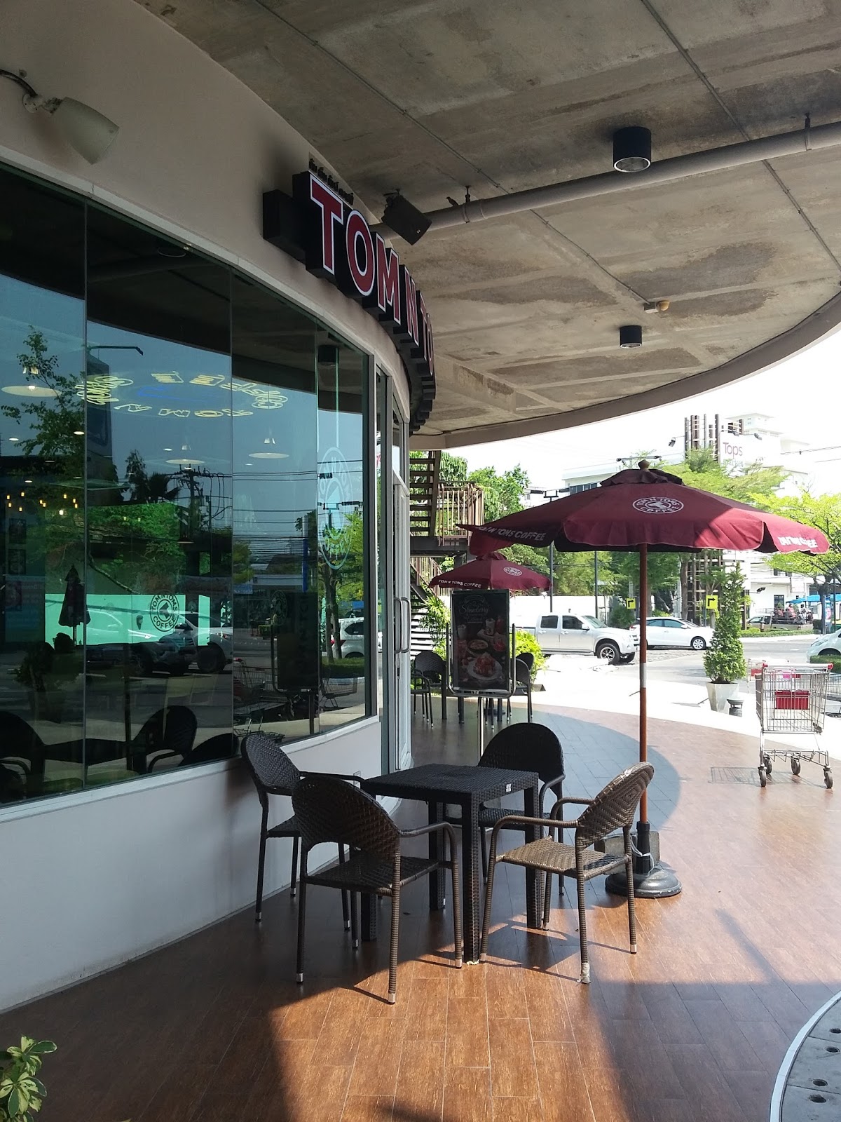 So Best Yes! Food แนะนำร้านกาแฟ TOM N TOMS COFFEE TOP MARKETPLACE UDOMSUK