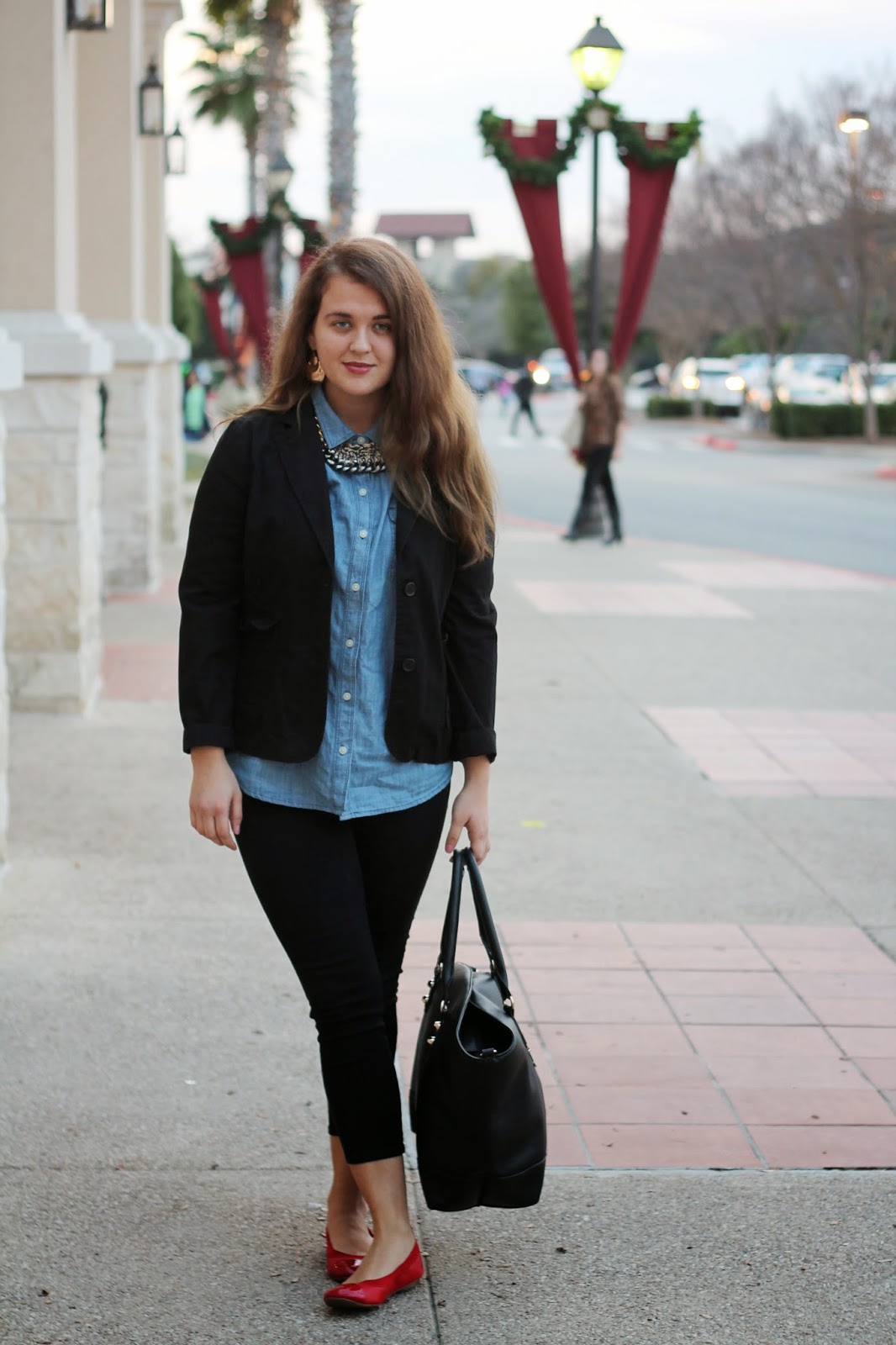 Fashamorphosis Outfit Chambray + Black Capris.