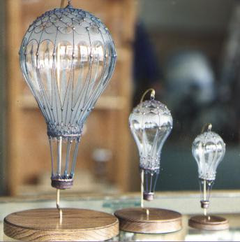 Crear un globo aerostático con bombillas viejas