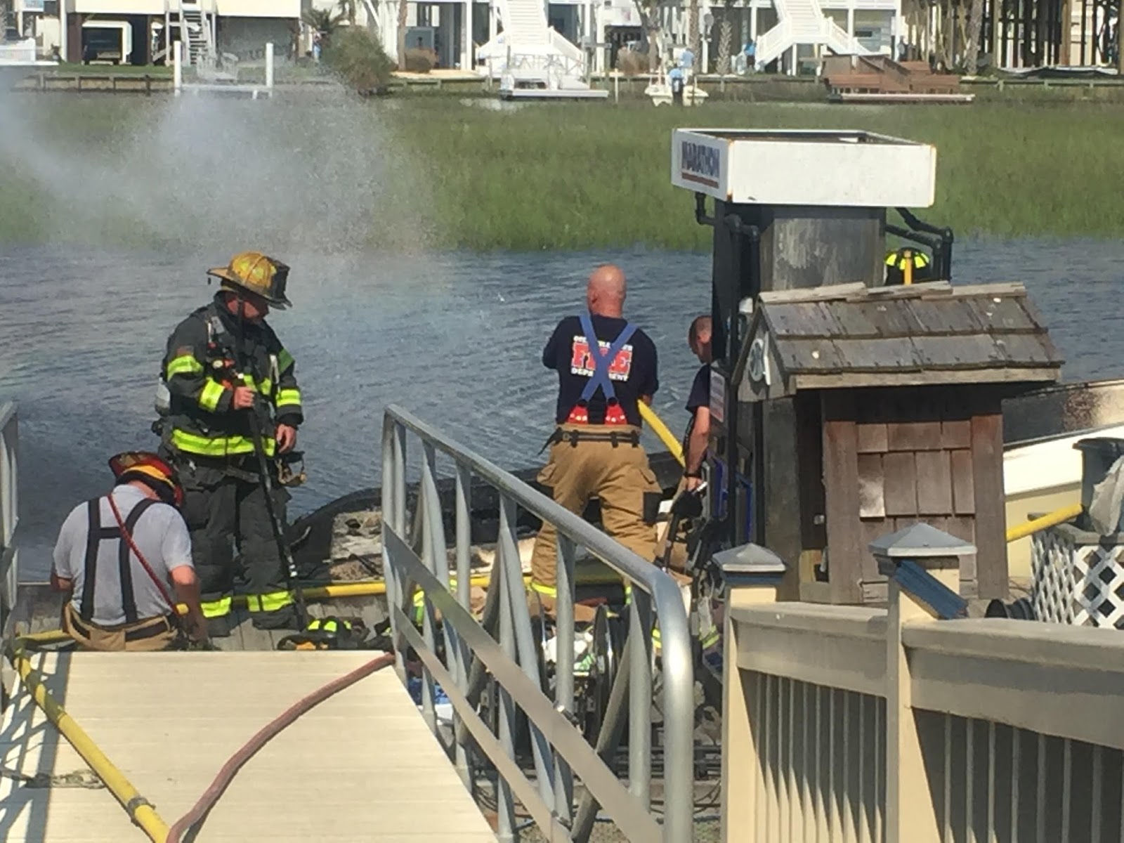 MEC&F Expert Engineers 3 people injured after boat explodes at a dock