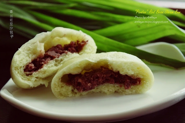 Red Bean Bun