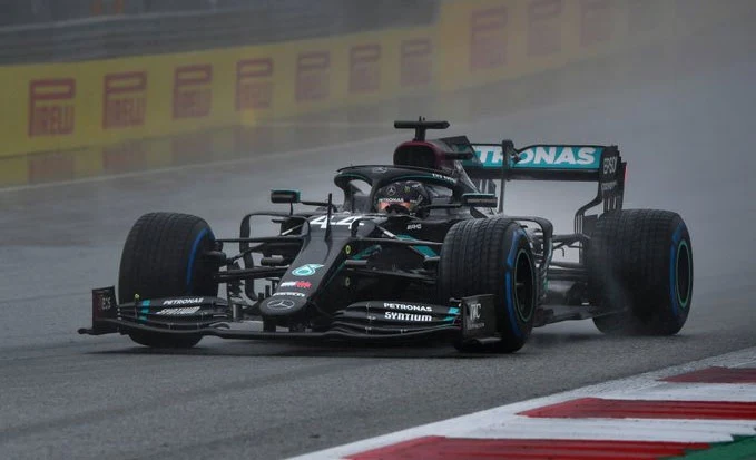 Lewis Hamilton conquista la pole del gran premio di Stiria 2020