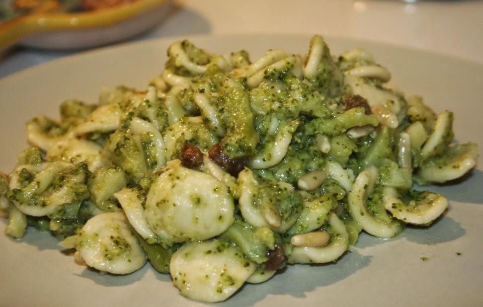 pasta con broccoli alla siciliana