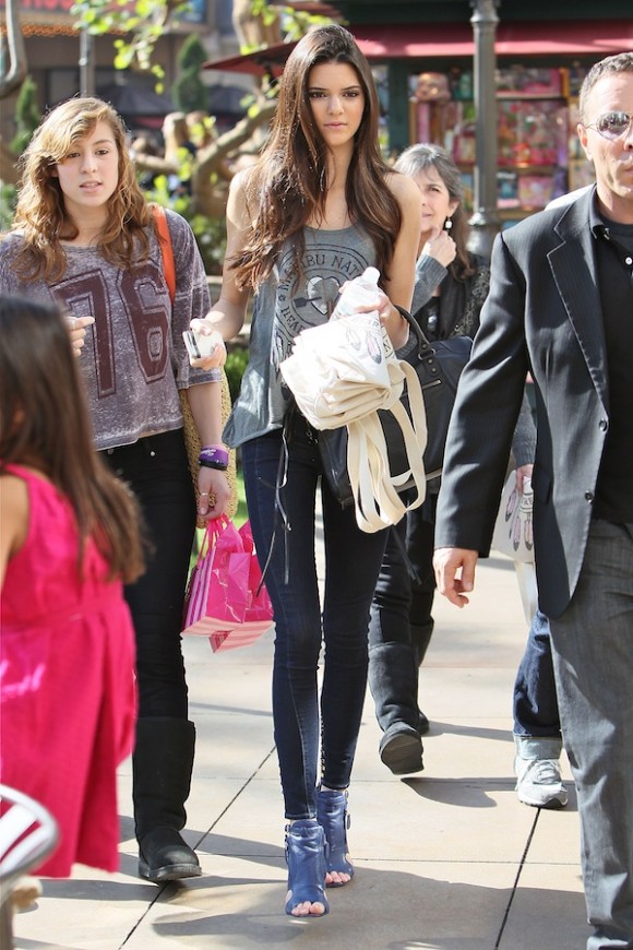 All the Gossip: Kendall super tall!!
