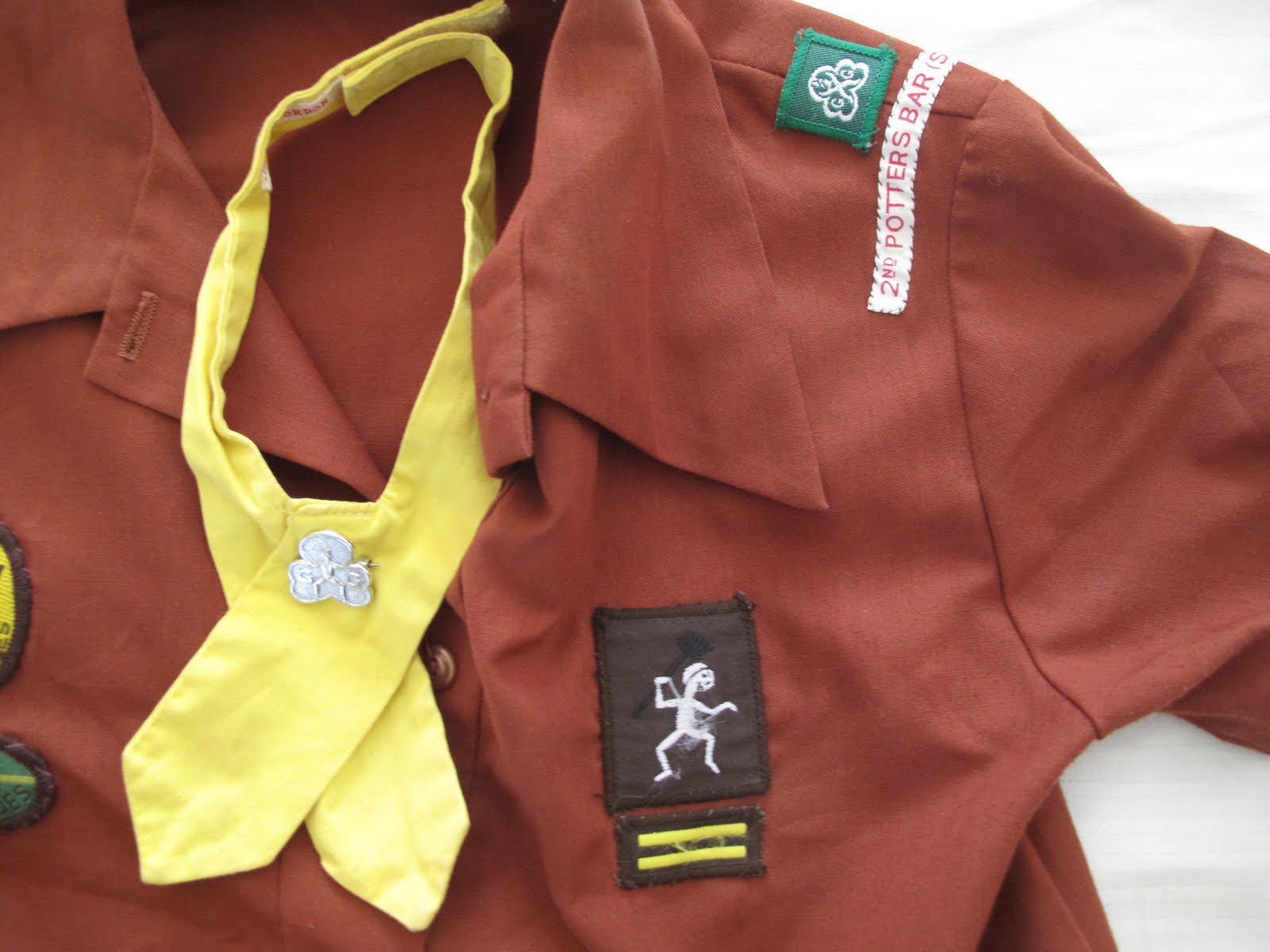 Magpie Club My Brownie Uniform