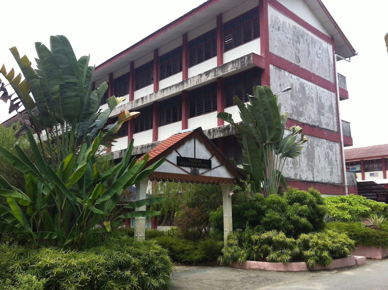 SMKBBSB KRK 2012: LATAR BELAKANG SEKOLAH