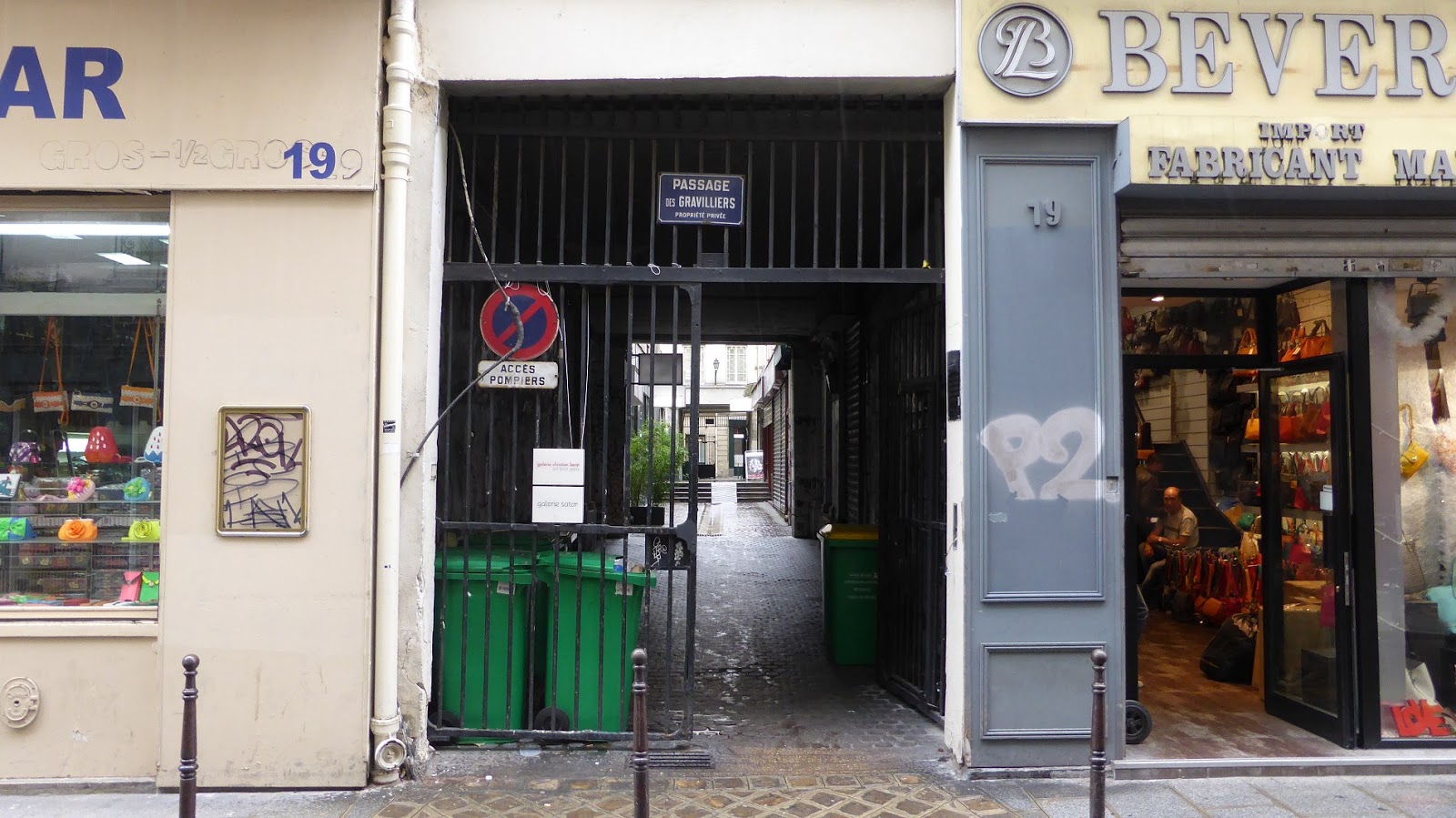 Parisbiseart Passage des Gravilliers Parisbiseart Passage des Gravilliers