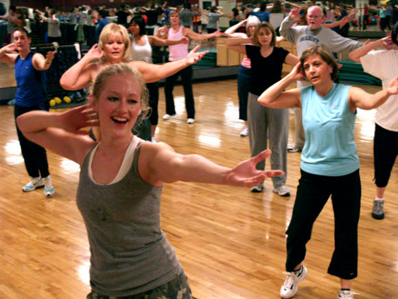 Clases de zumba para bajar de peso de 1 hora con musica latino