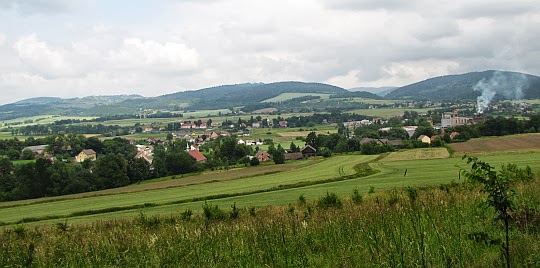 Ścinawka Średnia ze Wzgórz Ścinawskich.