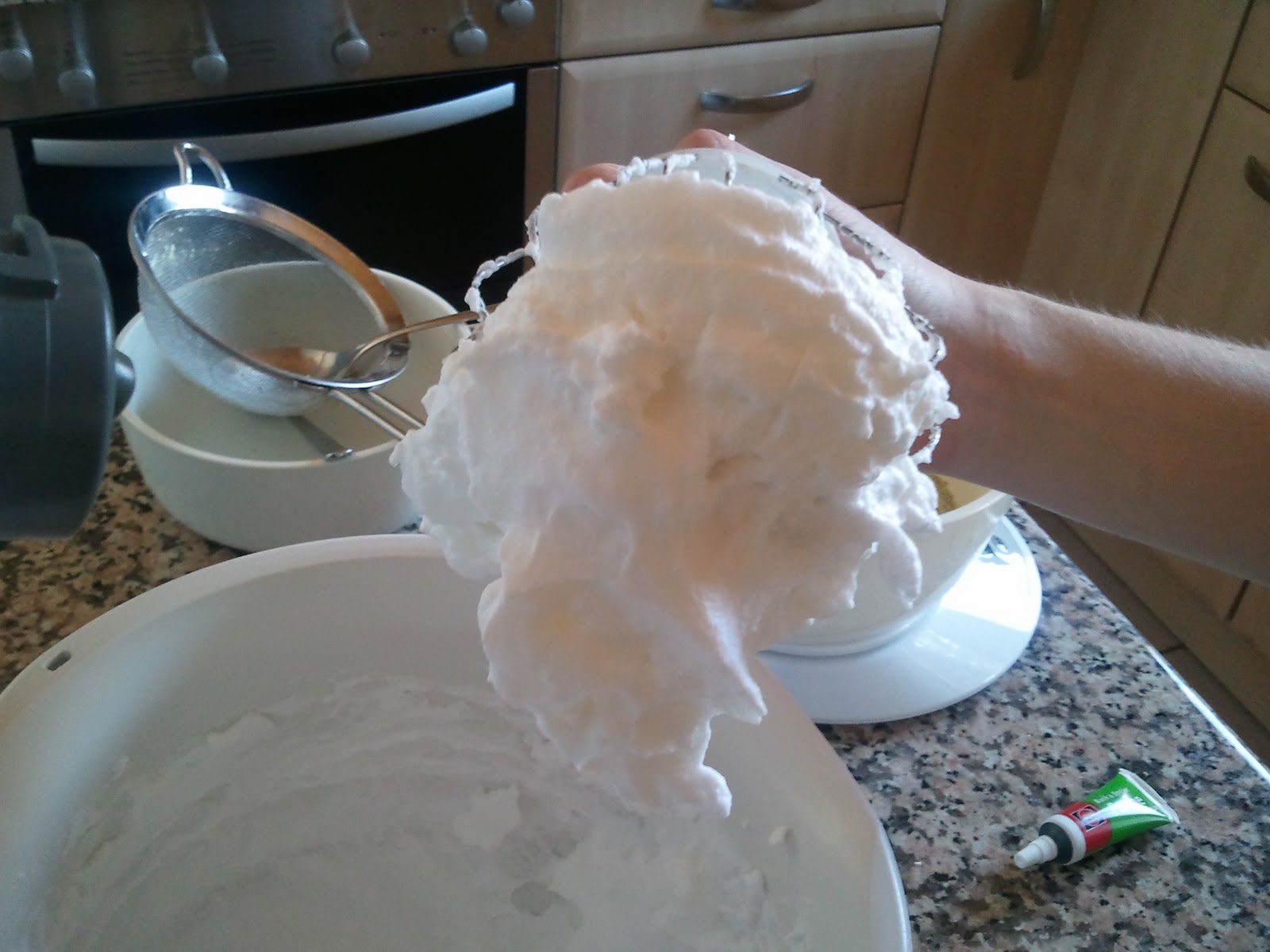 Miri's Kitchen: Pistazien Macarons Miri's Kitchen: Pistazien Macarons