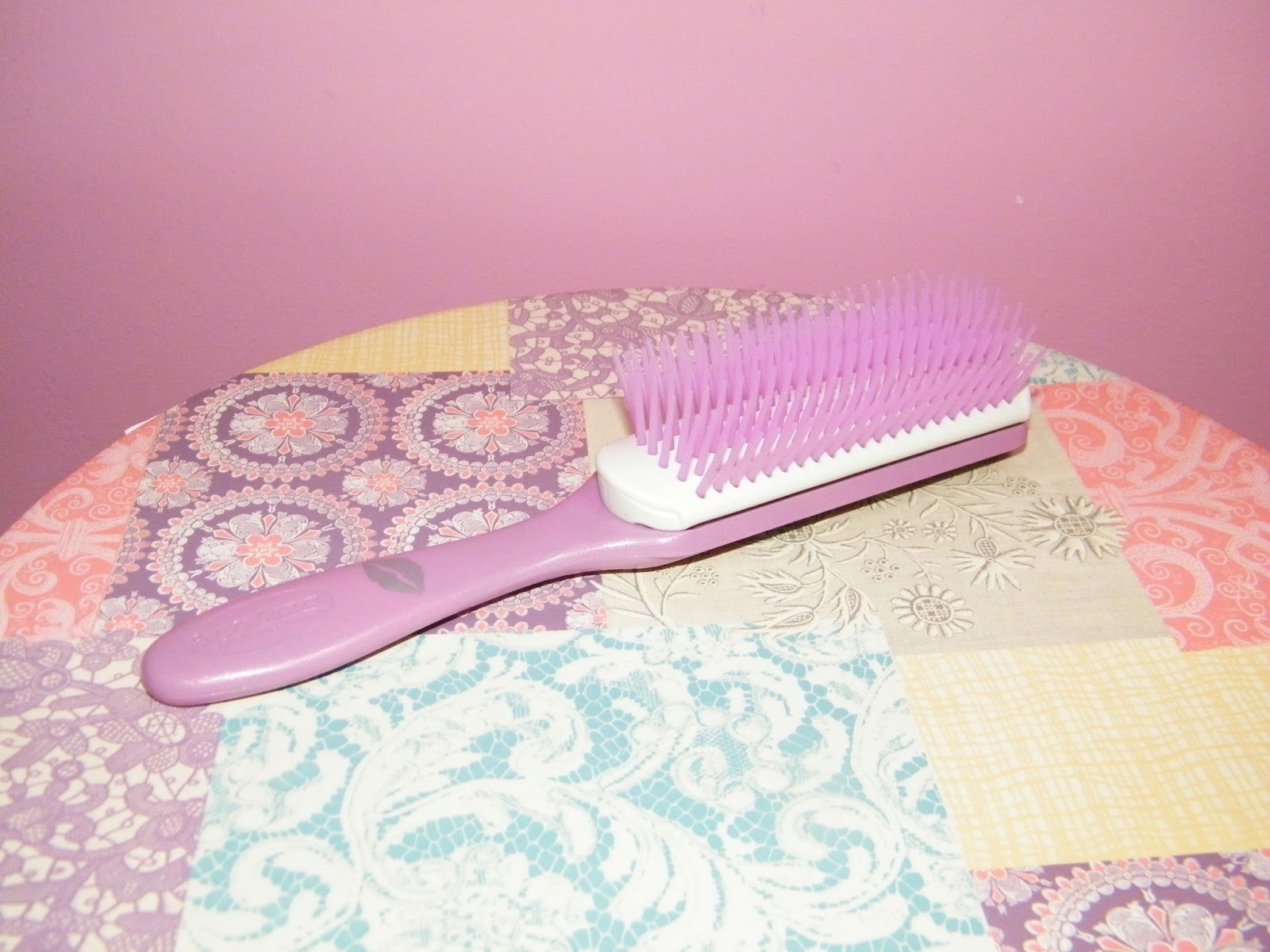 Review Denman’s ‘D3 Pink Kiss Brush’