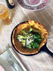 Dutch baby eli pannukakku paistinpannulla