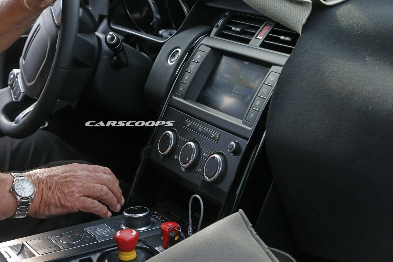 2017 Land Rover Discovery Interior Uncovered, We're Not ...