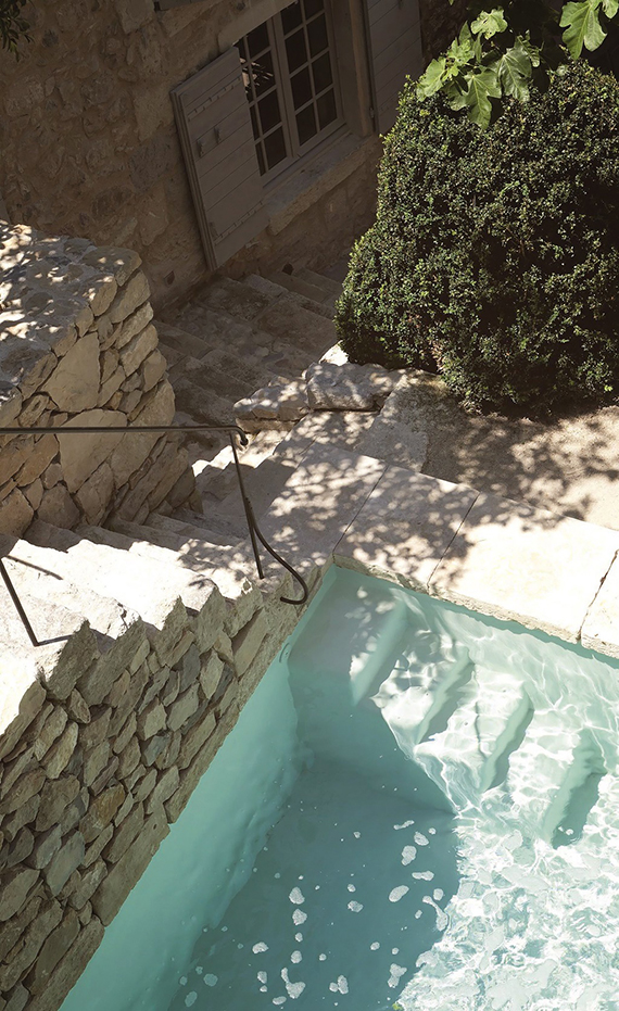 A renovated stone house in Provence | Image by Pierrick Verny for Côté Maison