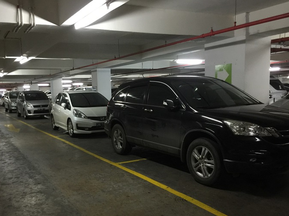 Modus Menuduh Kita Menabrak di Parkiran Modus Menuduh Kita Menabrak di Parkiran