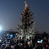 [Ελλάδα]Συγκίνηση: Άναψαν το χριστουγεννιάτικο δέντρο στο Μάτι