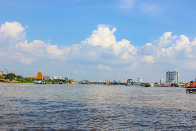 buýt sông Sài Gòn