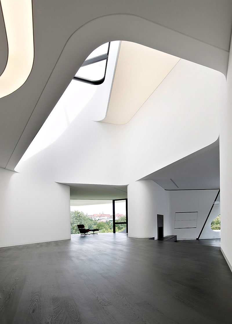 Meeting Desk in Contemporary House Interior Design Home Design and