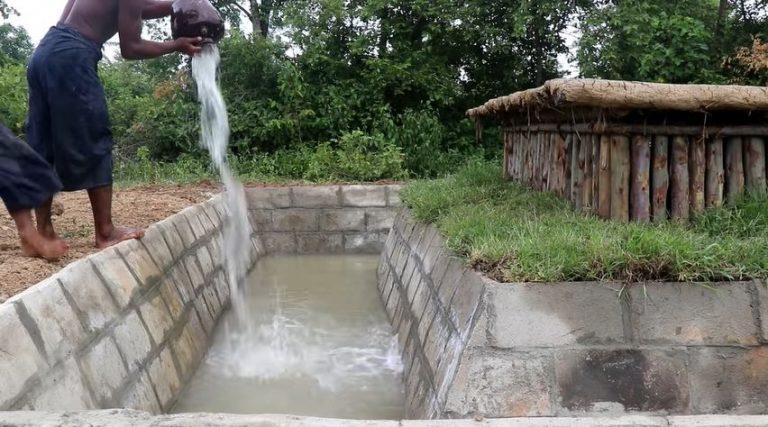 Kolam Renang Unik dan Keren Tanpa Alat Modern Ala Orang ...