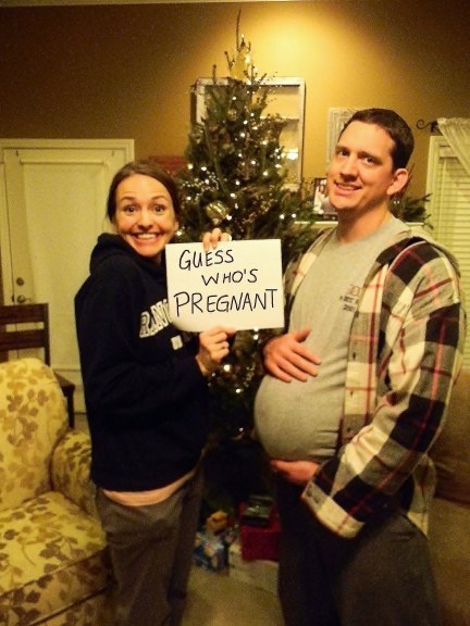 i heart pears 22 awesome pregnancy announcement ideas baby due on christmas announcement
