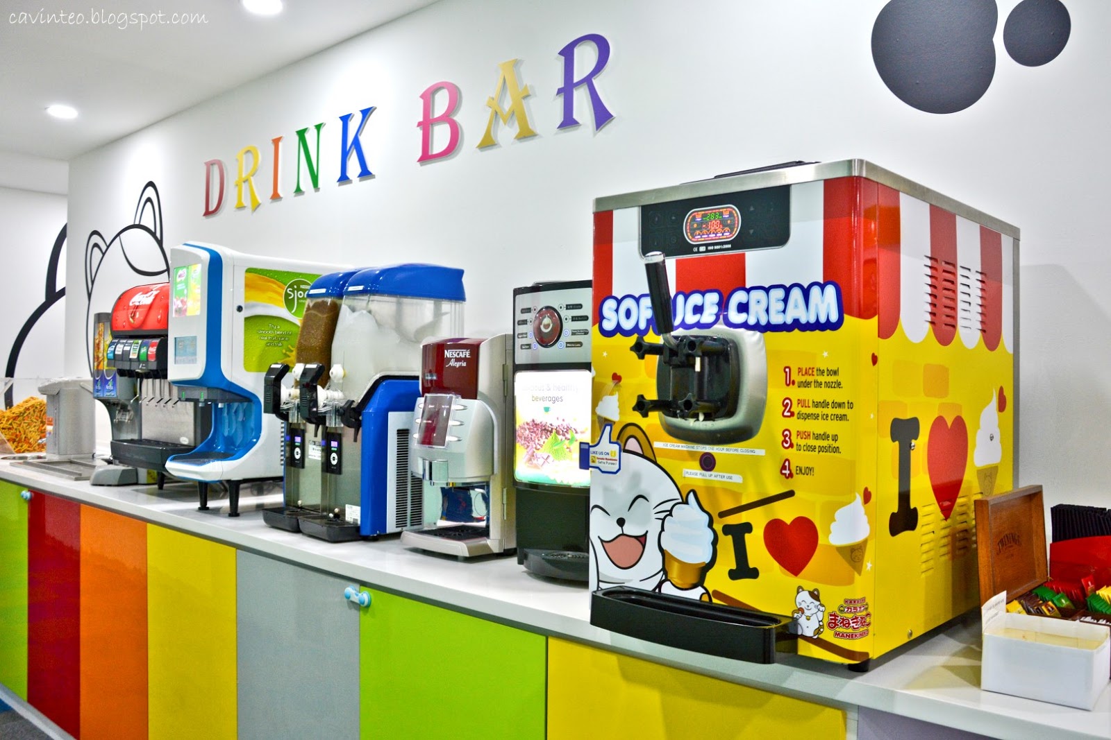 Entree Kibbles Punggol SAFRA Manekineko Karaoke Differences from