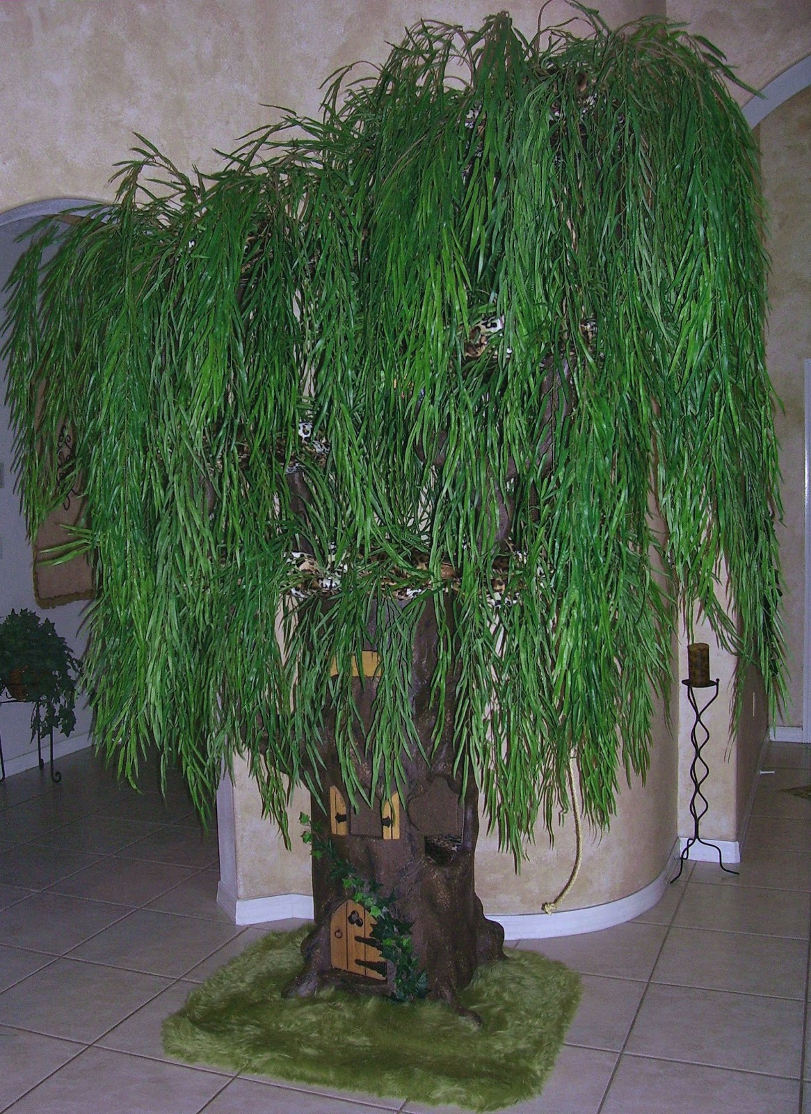 luxury-cat-trees-for-spoiled-rotten-kitties-large-cat-trees