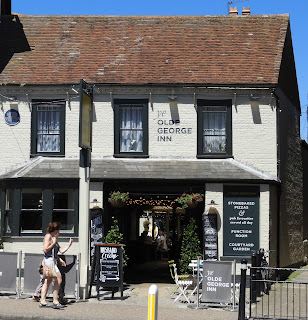 pub lunch by ducking stool lane christchurch